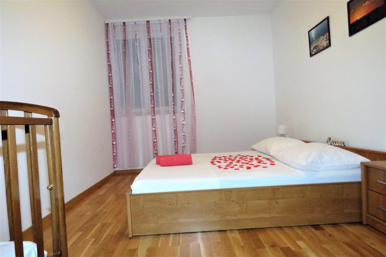 Apartment West Makarska Bagian luar foto