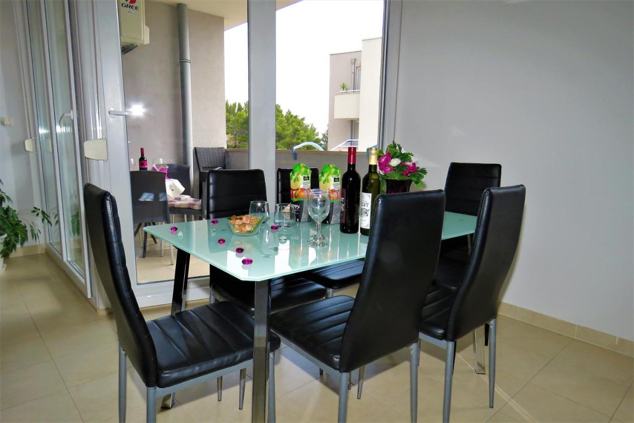 Apartment West Makarska Bagian luar foto
